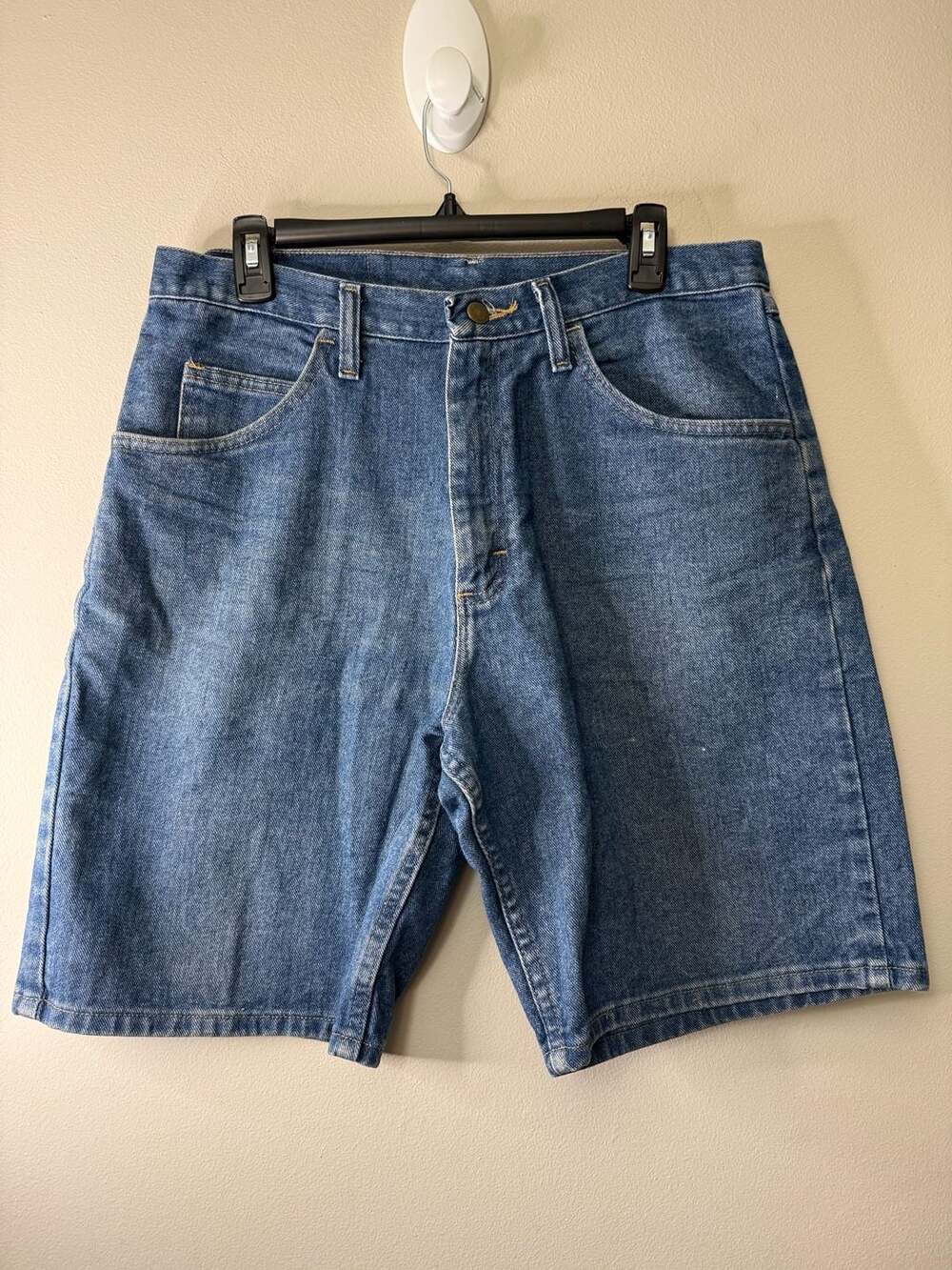 Wrangler Relaxed Fit Denim Shorts Size 33 Blue Cotton Jorts